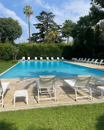 T2 Avec Terrasse Et Jardin Apartament *