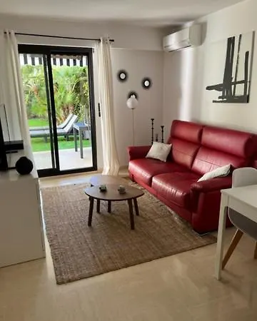 شقة T2 Avec Terrasse Et Jardin